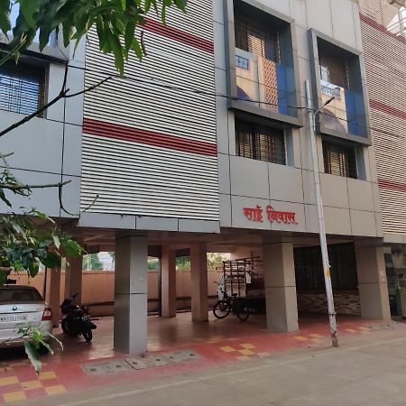 Sai Niwas Hotel Shirdi Exterior photo